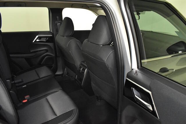 2024 Mitsubishi Outlander ES