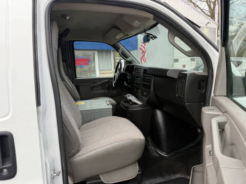 2018 Chevrolet Express 2500