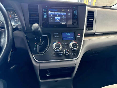 2015 Toyota Sienna