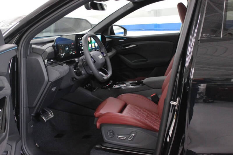 2025 Audi SQ6 e-tron quattro Premium Plus