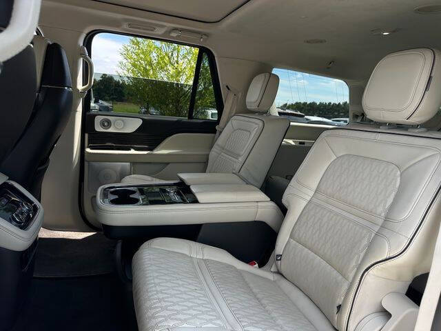 2021 Lincoln Navigator Black Label
