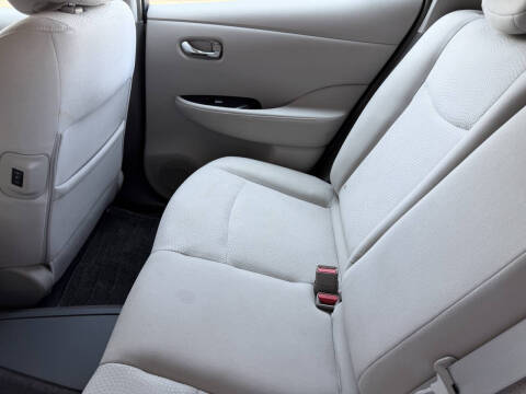 2013 Nissan LEAF SV