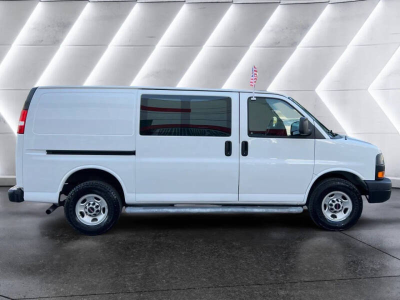 2021 GMC Savana 2500