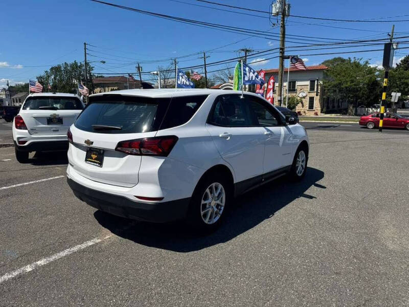 2022 Chevrolet Equinox LS