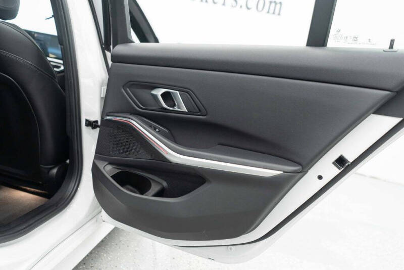 2024 BMW 3 Series 330i xDrive