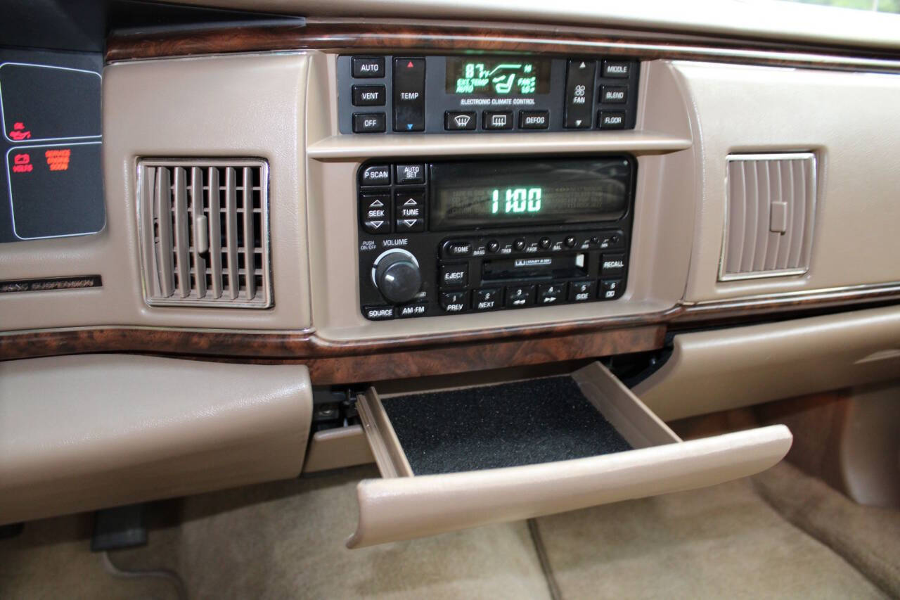 1996 Buick Roadmaster 41
