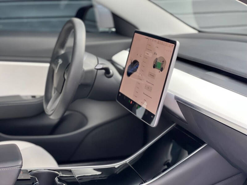 2020 Tesla Model 3 Performance