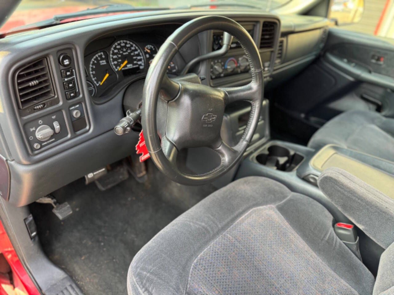 2000 Chevrolet Silverado 1500 for sale at Carz Connect LLC in Portland, OR