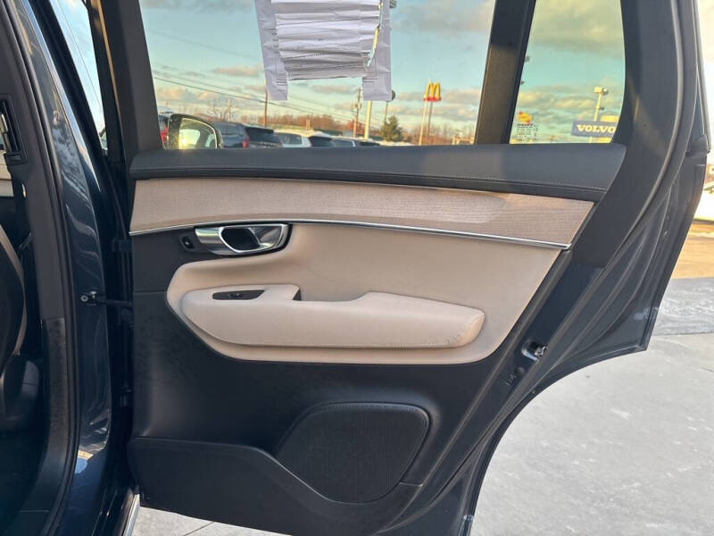 2025 Volvo XC90 B6 Plus Bright Theme 7P