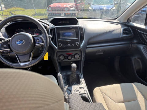 2017 Subaru Impreza 2.0i
