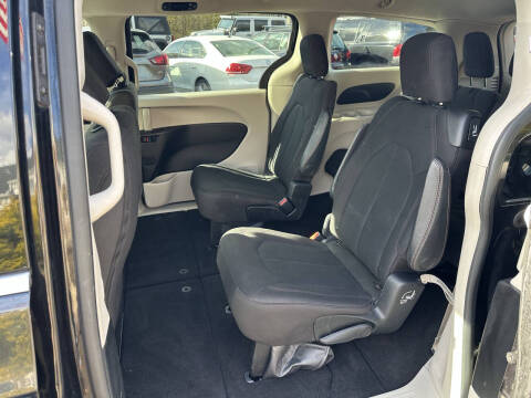 2017 Chrysler Pacifica Touring