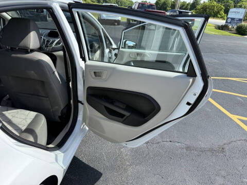 2013 Ford Fiesta SE