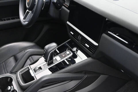 2023 Porsche Cayenne