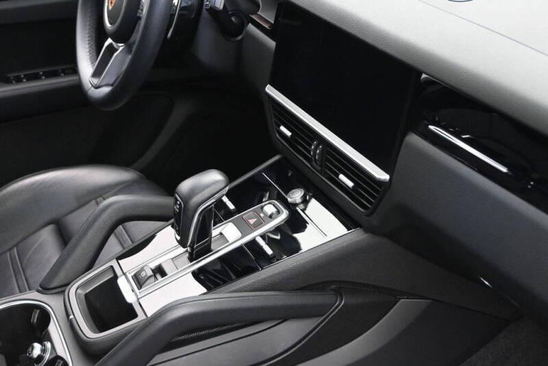 2023 Porsche Cayenne