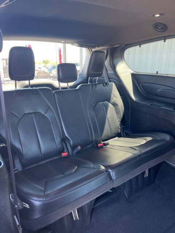 2020 Chrysler Pacifica Touring L