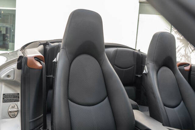 2008 Porsche 911 36