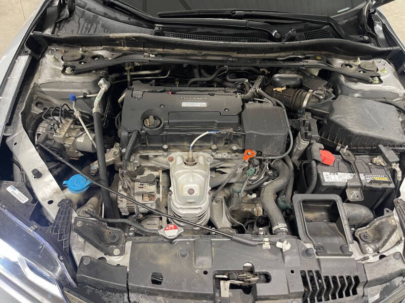 2017 Honda Accord EX-L w/Navi w/Honda Sensing