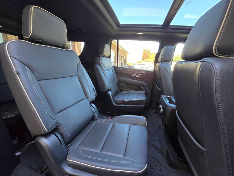 2023 GMC Yukon XL SLT