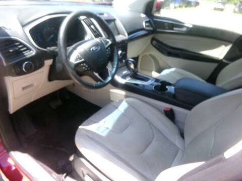 2017 Ford Edge Titanium