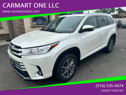 2019 Toyota Highlander for sale at CARMART ONE LLC in Freeport NY