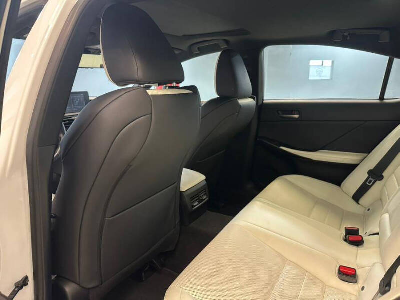 2023 Lexus IS 350 F SPORT