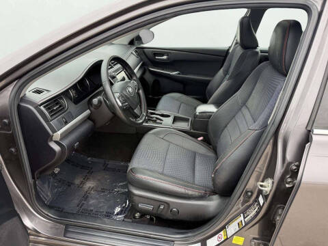 2015 Toyota Camry SE