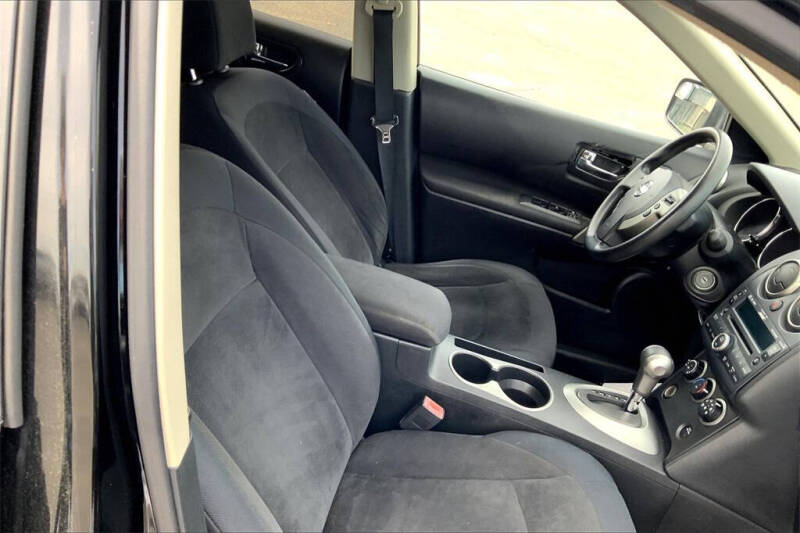 2010 Nissan Rogue S Krom