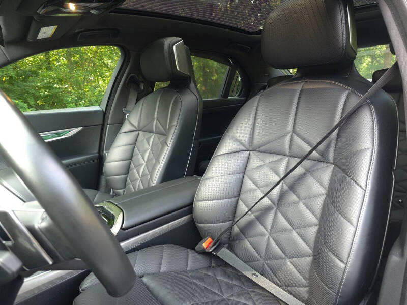 2023 BMW 7 Series 740i