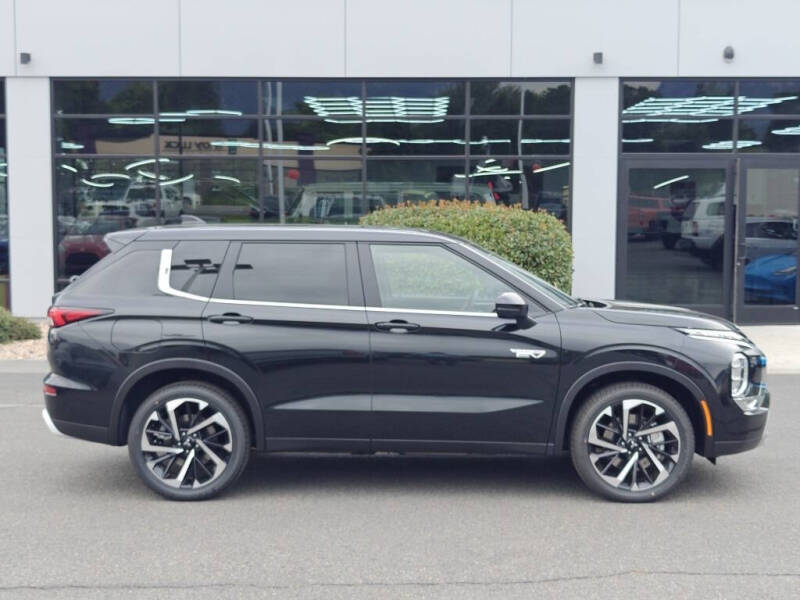 2025 Mitsubishi Outlander PHEV SE