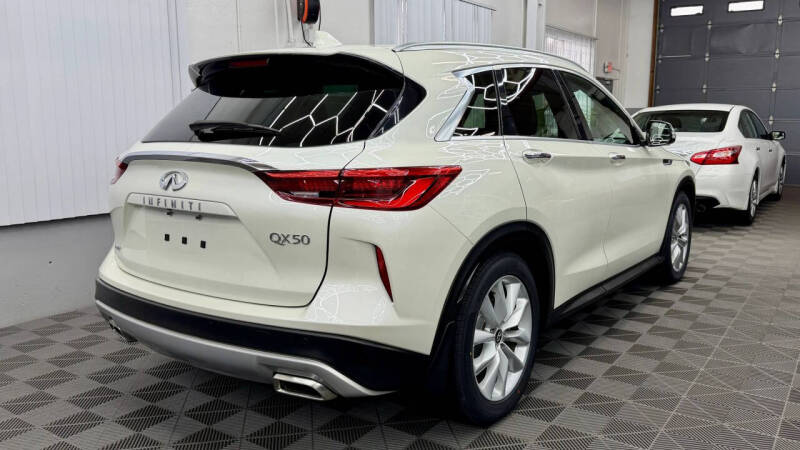 2019 Infiniti QX50 Essential