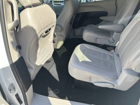 2021 Chrysler Pacifica Touring L
