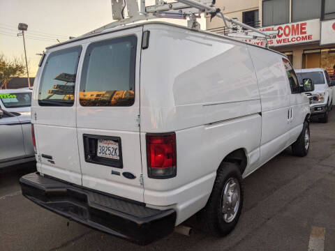 2013 Ford E-Series E-150