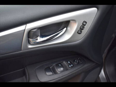 2019 Nissan Pathfinder SL