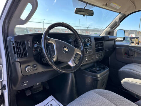 2016 Chevrolet Express 2500