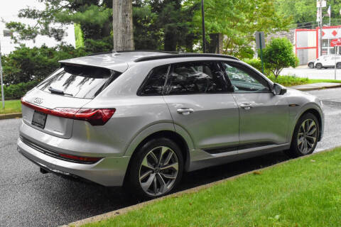 2021 Audi e-tron quattro Premium Plus