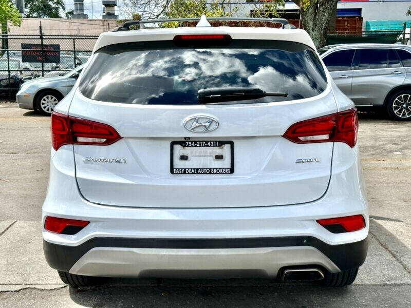2017 Hyundai Santa Fe Sport  - $17,995