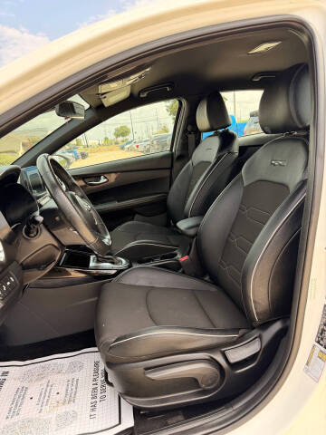 2020 Kia Forte GT Line