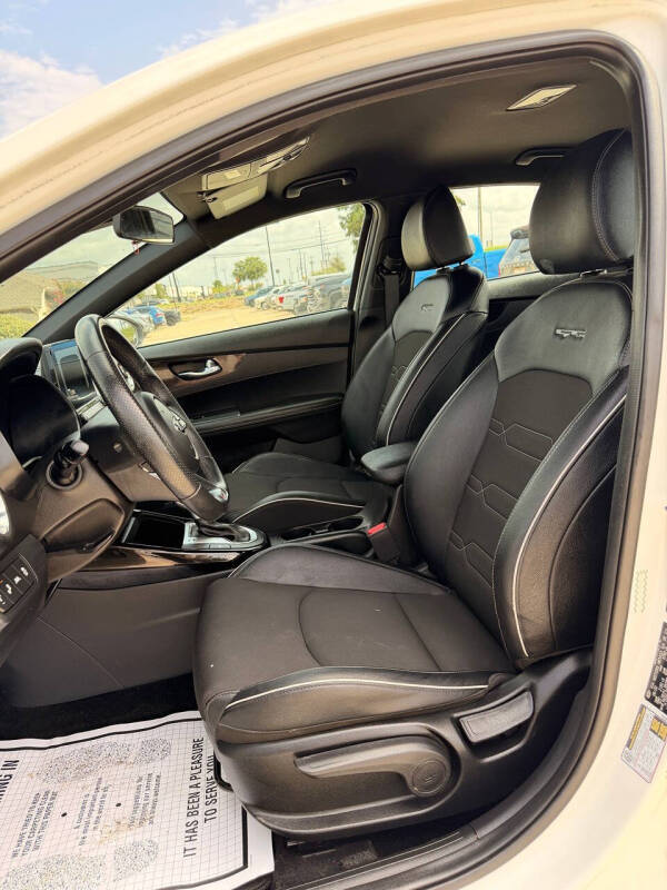2020 Kia Forte GT Line