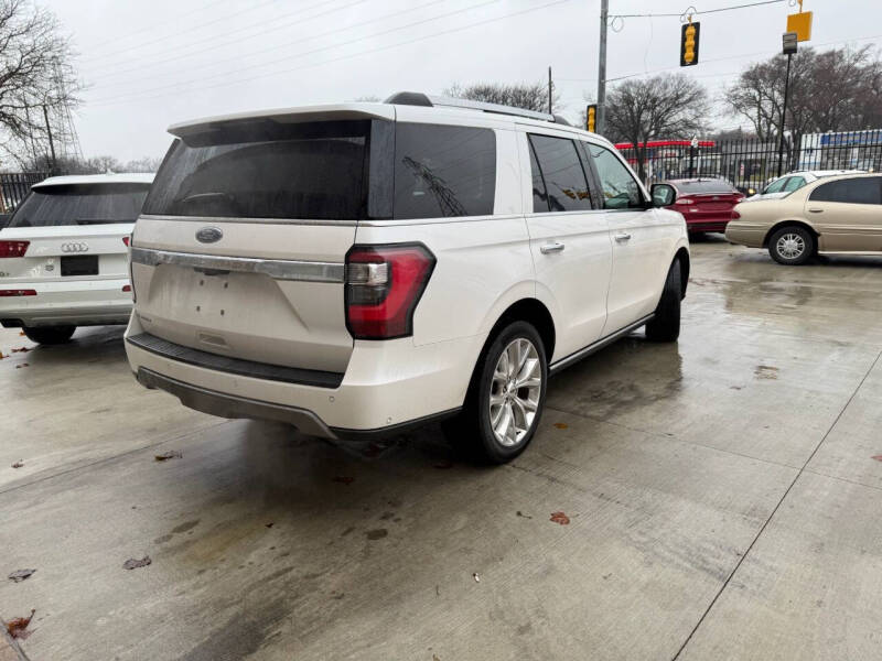 2018 Ford Expedition Limited photo 6