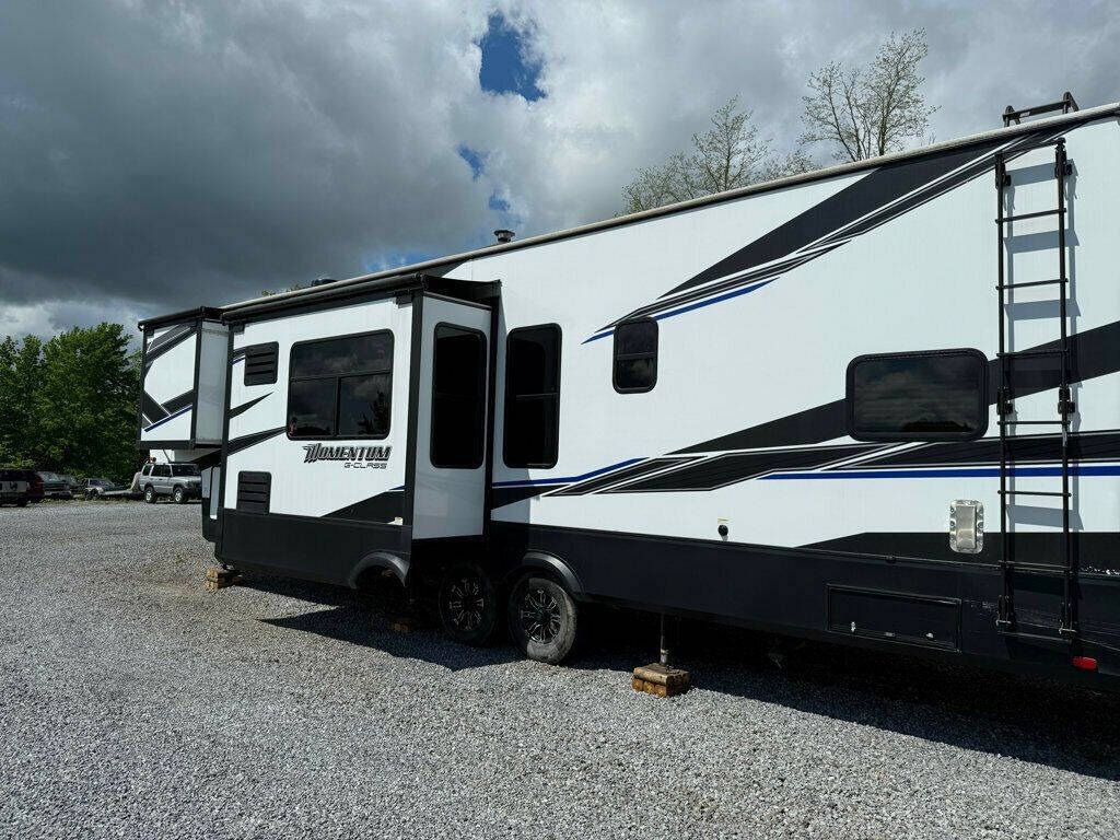 2020 Grand Design RV Momentum 30