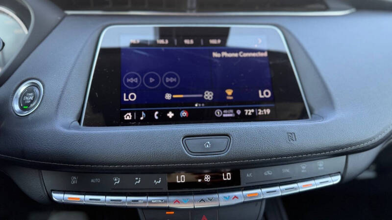 2021 Cadillac XT4 Premium Luxury