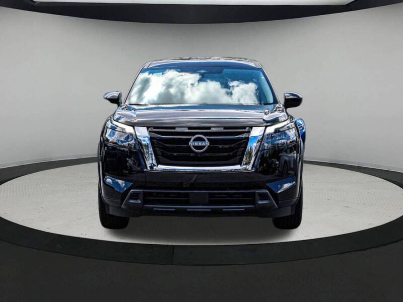 2025 Nissan Pathfinder S