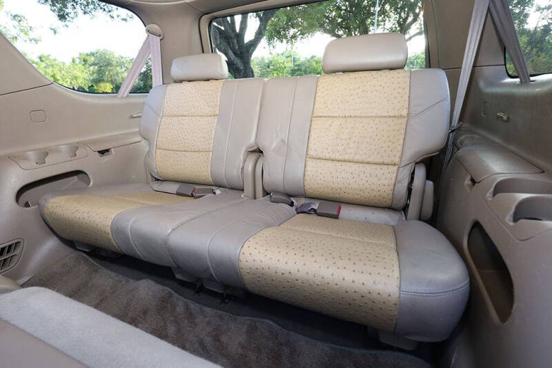 2001 Toyota Sequoia Limited