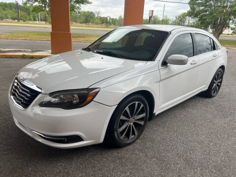 2013 Chrysler 200 for sale at SPEEDWAY MOTORS in Alexandria LA