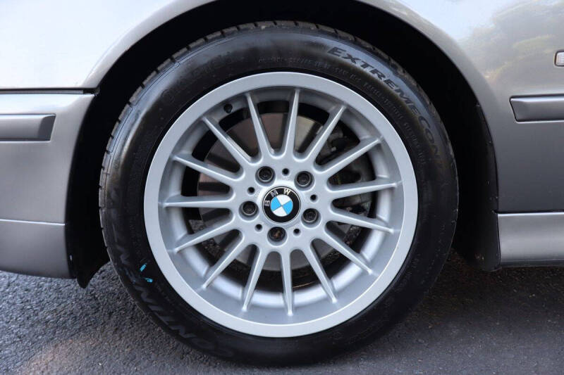 2002 BMW 5 Series 540i