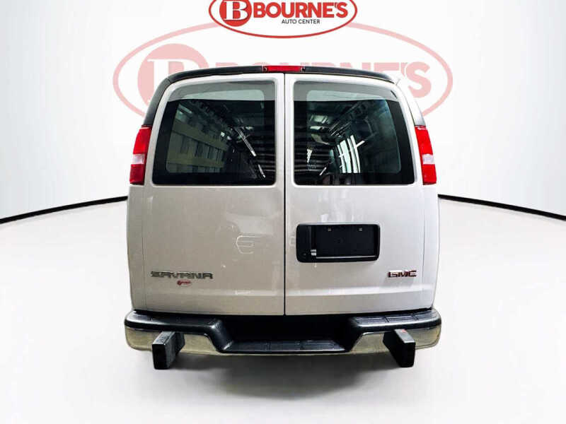 2025 GMC Savana 2500