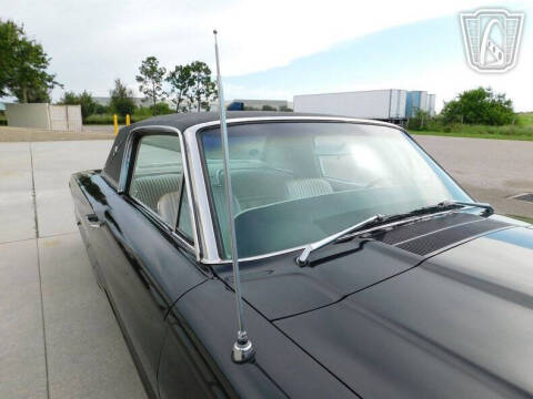 1966 Ford Thunderbird