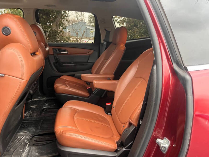 2017 Chevrolet Traverse LT