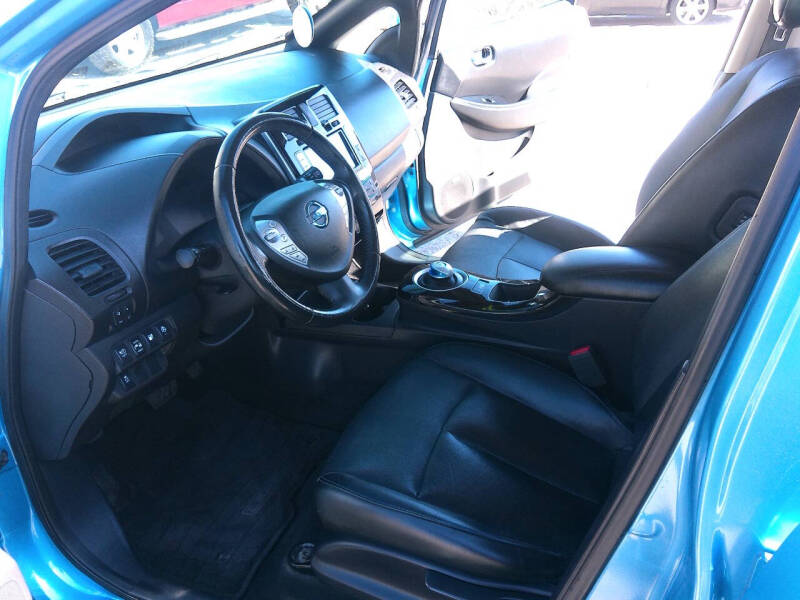 2013 Nissan LEAF S