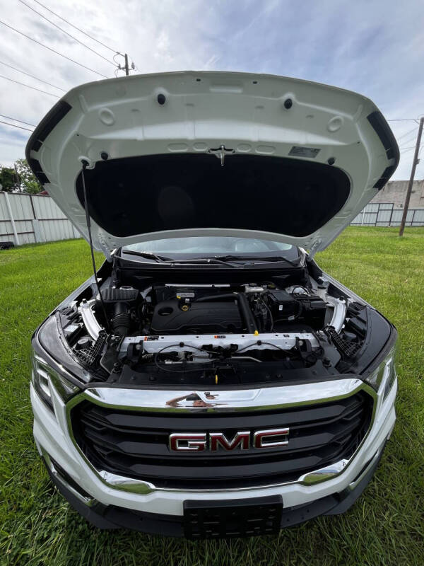 2024 GMC Terrain SLE